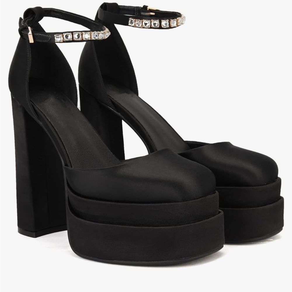 BNWOT Womens Platform Chunky High Block Heels Ankle Strap Buckles (7)